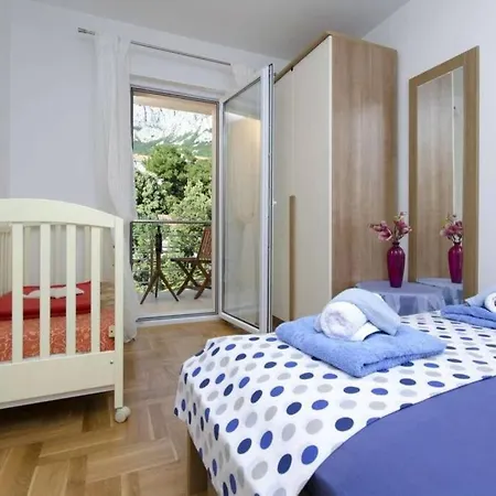 Rosy Apartamento Makarska